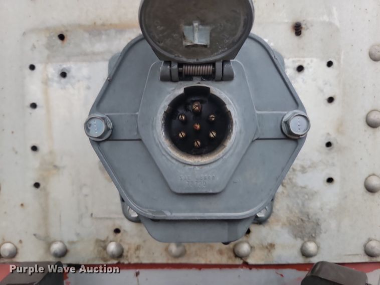 image for item JG9693 2004 Shop built  dry van trailer