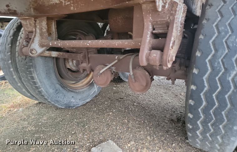 image for item JG9693 2004 Shop built  dry van trailer