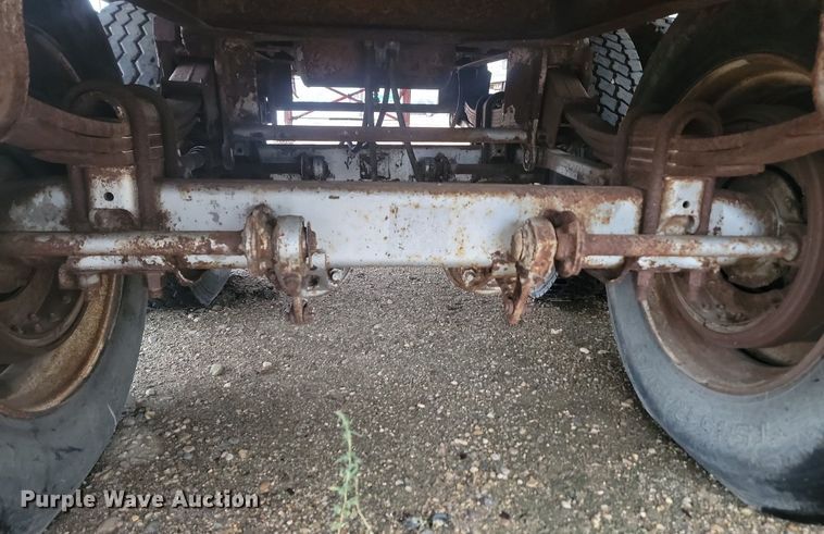 image for item JG9693 2004 Shop built  dry van trailer