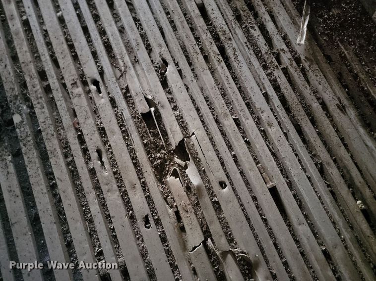 image for item JG9693 2004 Shop built  dry van trailer