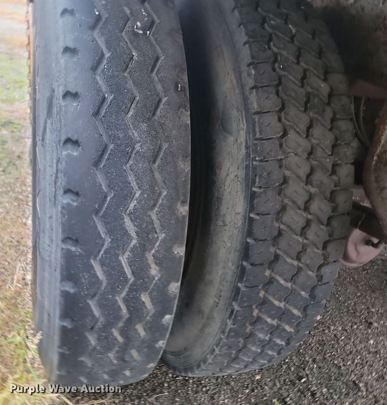 image for item JG9693 2004 Shop built  dry van trailer