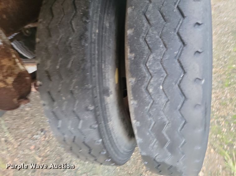 image for item JG9693 2004 Shop built  dry van trailer