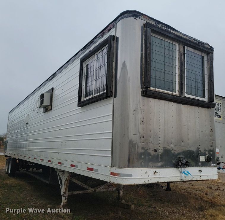 image for item JG9694 1988 Great Dane 701TZ1  mobile office