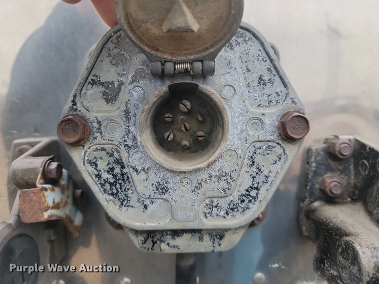 image for item JG9694 1988 Great Dane 701TZ1  mobile office