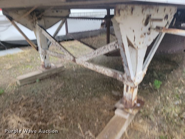 image for item JG9694 1988 Great Dane 701TZ1  mobile office