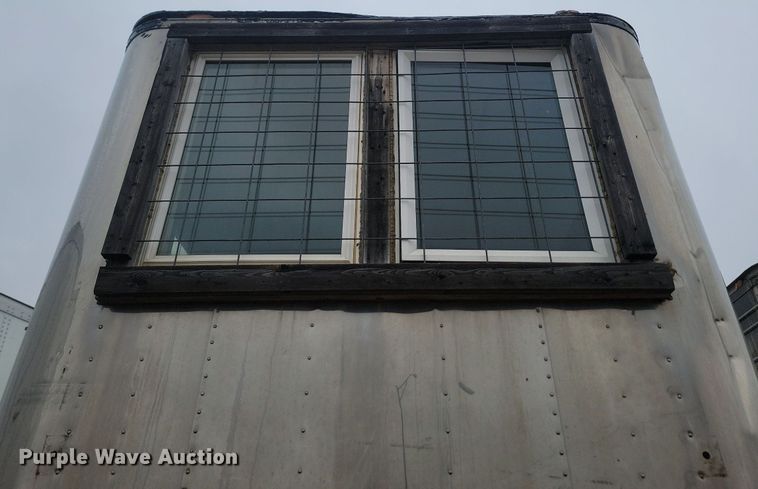 image for item JG9694 1988 Great Dane 701TZ1  mobile office