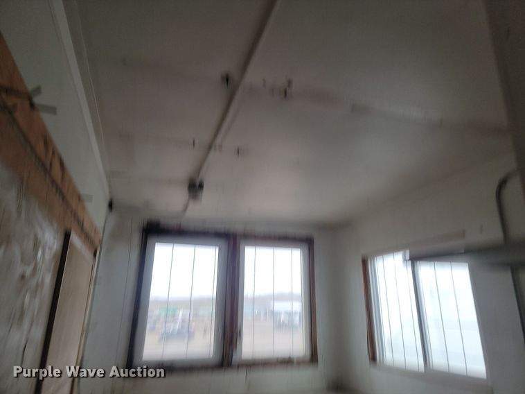 image for item JG9694 1988 Great Dane 701TZ1  mobile office