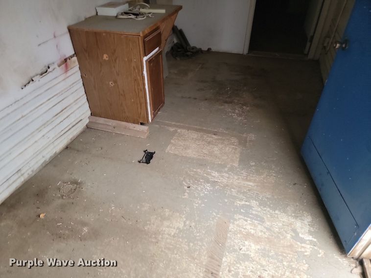 image for item JG9694 1988 Great Dane 701TZ1  mobile office