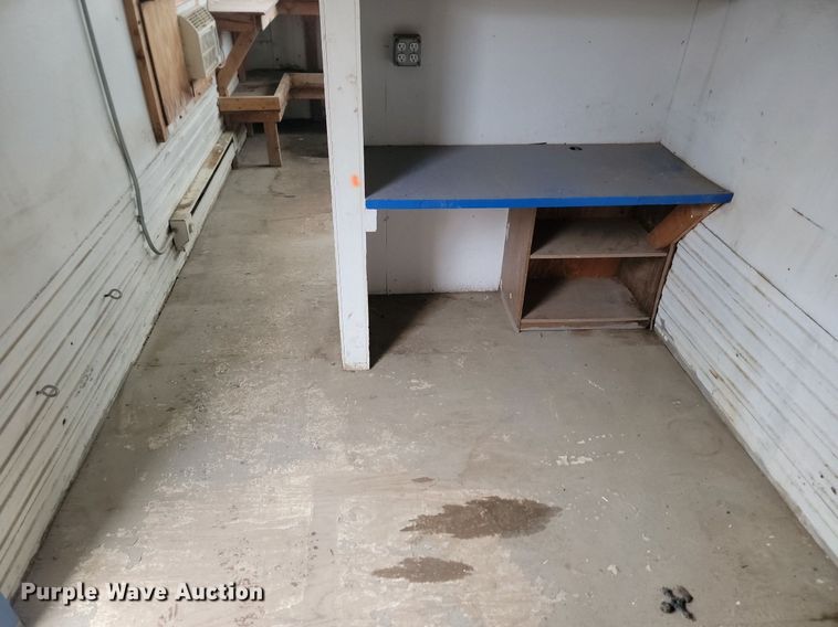 image for item JG9694 1988 Great Dane 701TZ1  mobile office