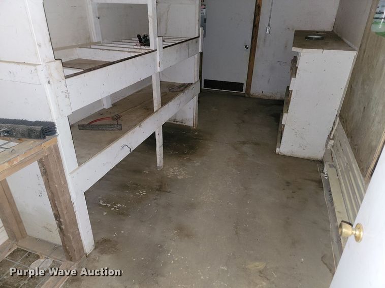 image for item JG9694 1988 Great Dane 701TZ1  mobile office