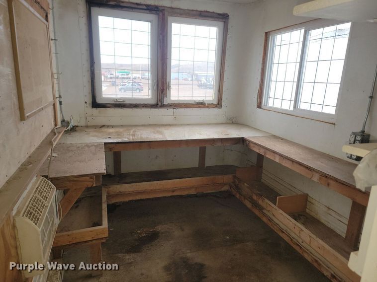 image for item JG9694 1988 Great Dane 701TZ1  mobile office