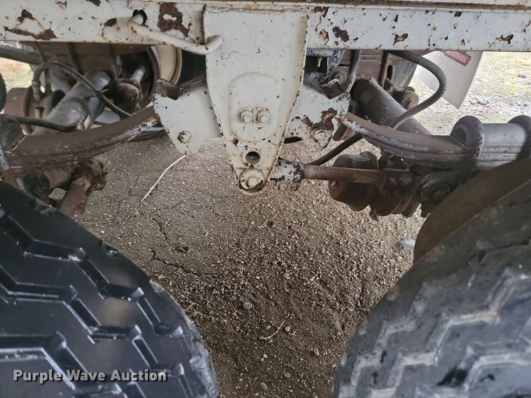 image for item JG9694 1988 Great Dane 701TZ1  mobile office