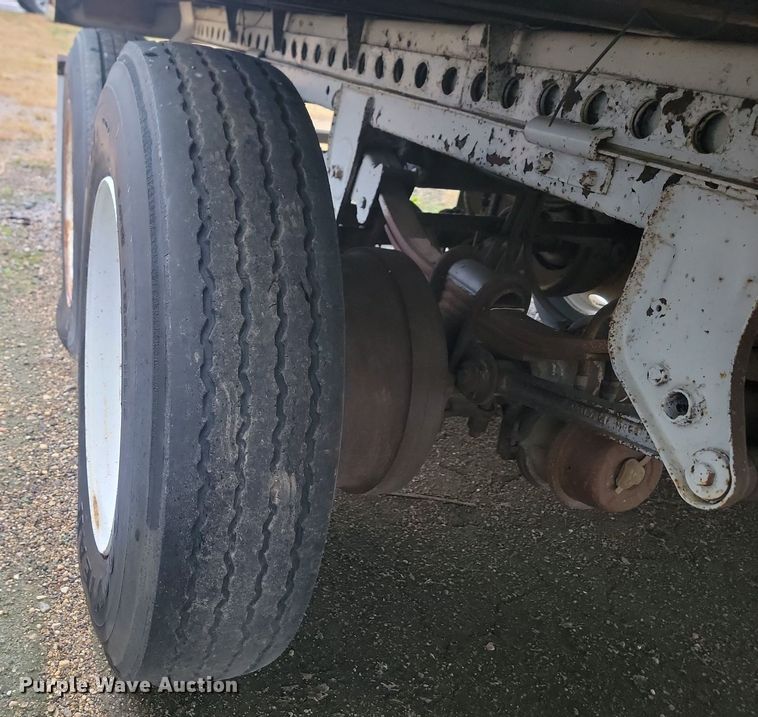 image for item JG9694 1988 Great Dane 701TZ1  mobile office