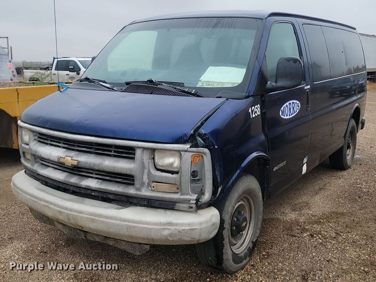image for item JG9695 2000 Chevrolet Express 2500  van
