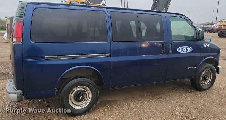 image for item JG9695 2000 Chevrolet Express 2500  van