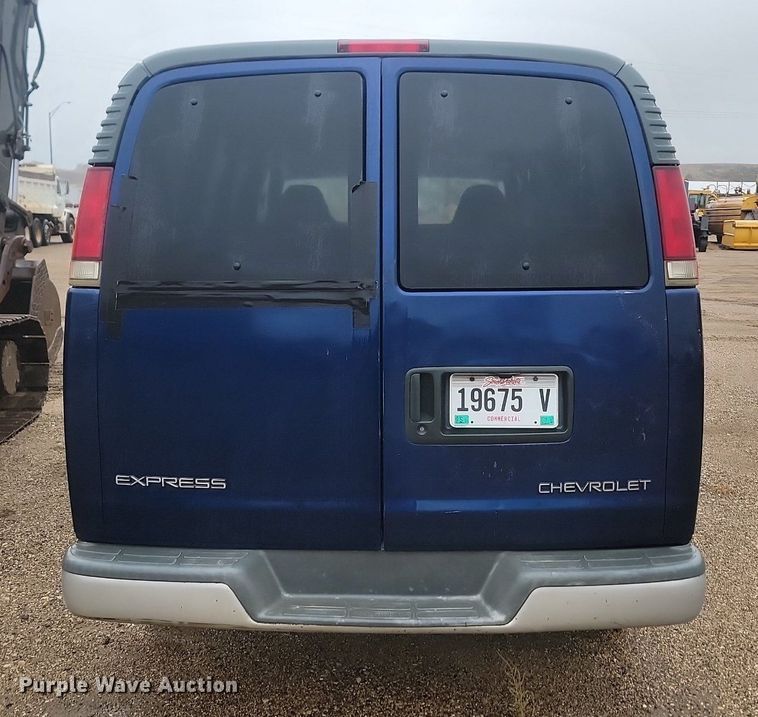 image for item JG9695 2000 Chevrolet Express 2500  van