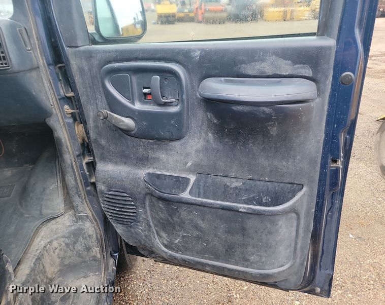 image for item JG9695 2000 Chevrolet Express 2500  van