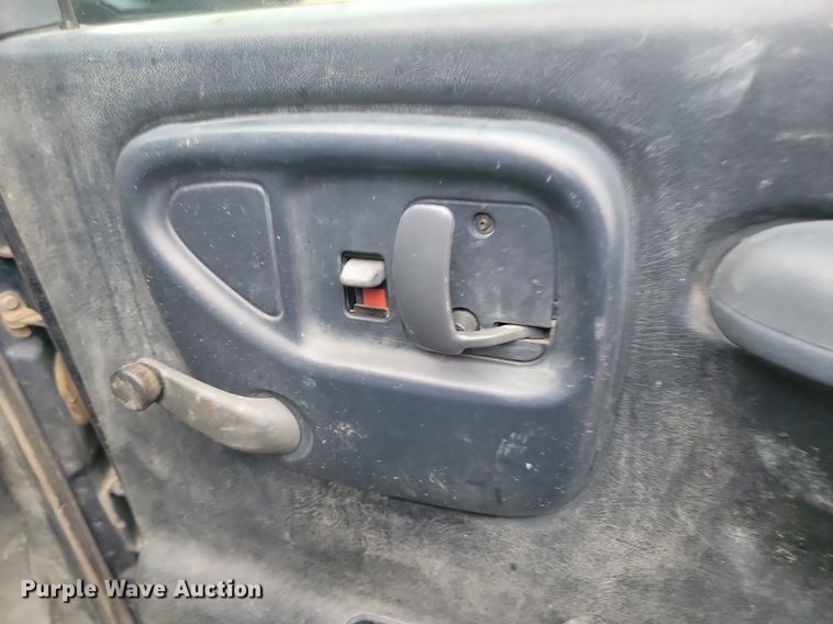 image for item JG9695 2000 Chevrolet Express 2500  van