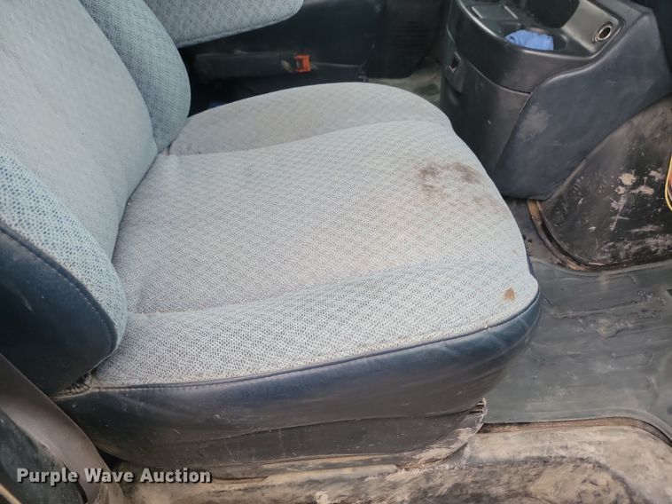 image for item JG9695 2000 Chevrolet Express 2500  van