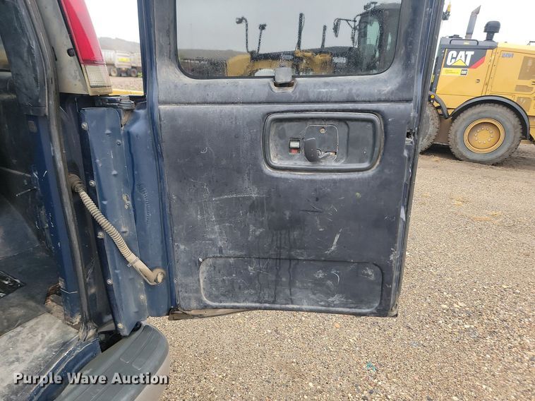 image for item JG9695 2000 Chevrolet Express 2500  van