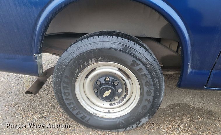 image for item JG9695 2000 Chevrolet Express 2500  van