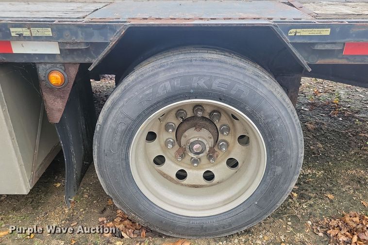 image for item JG9697 2003 Doonan 482DB14  drop deck trailer