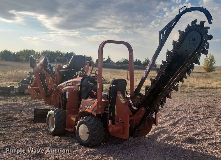 image for item JG9698 2018 Ditch Witch RT45  trencher