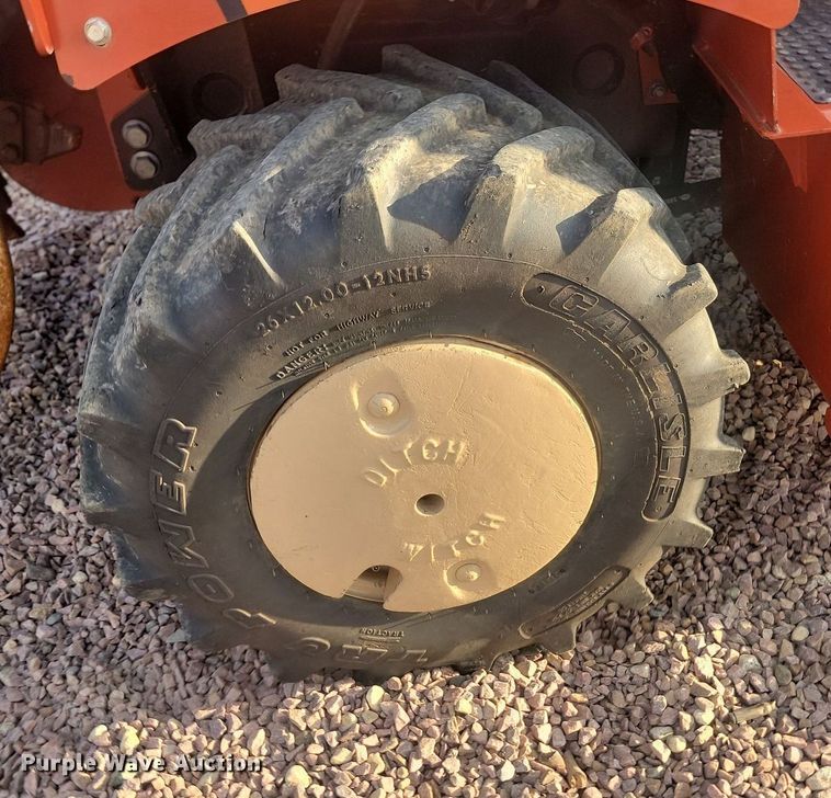 image for item JG9698 2018 Ditch Witch RT45  trencher