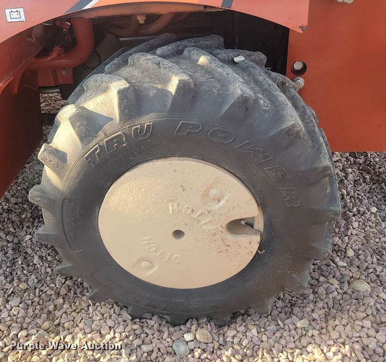 image for item JG9698 2018 Ditch Witch RT45  trencher