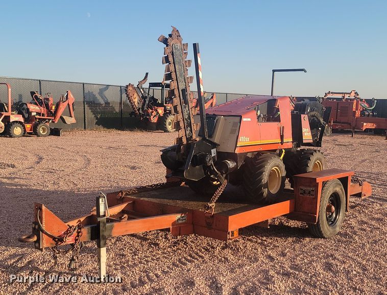 image for item JG9699 2013 Ditch Witch 410SX  trencher