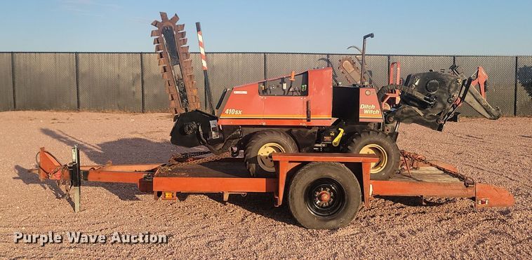 image for item JG9699 2013 Ditch Witch 410SX  trencher