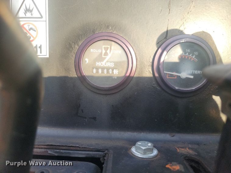 image for item JG9699 2013 Ditch Witch 410SX  trencher