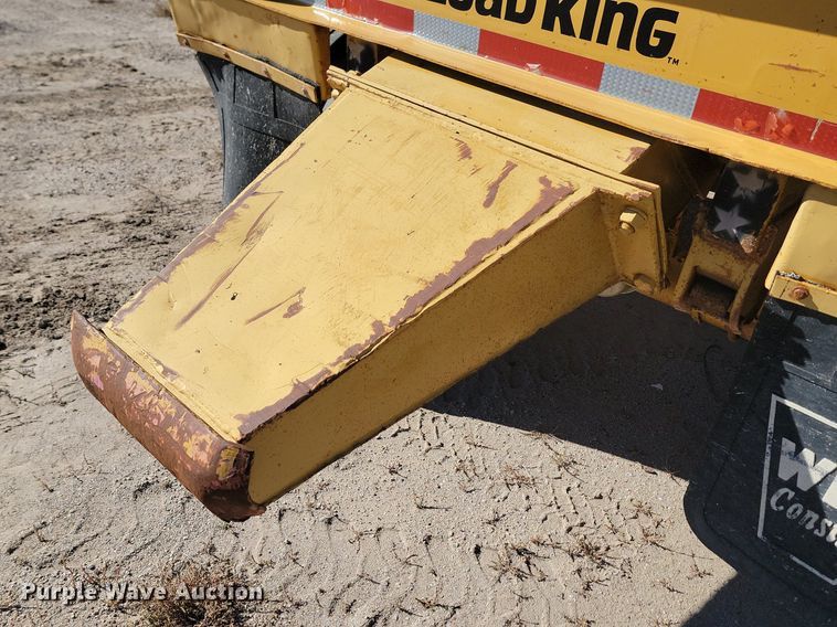 image for item JG9730 1985 Load King  bottom dump trailer