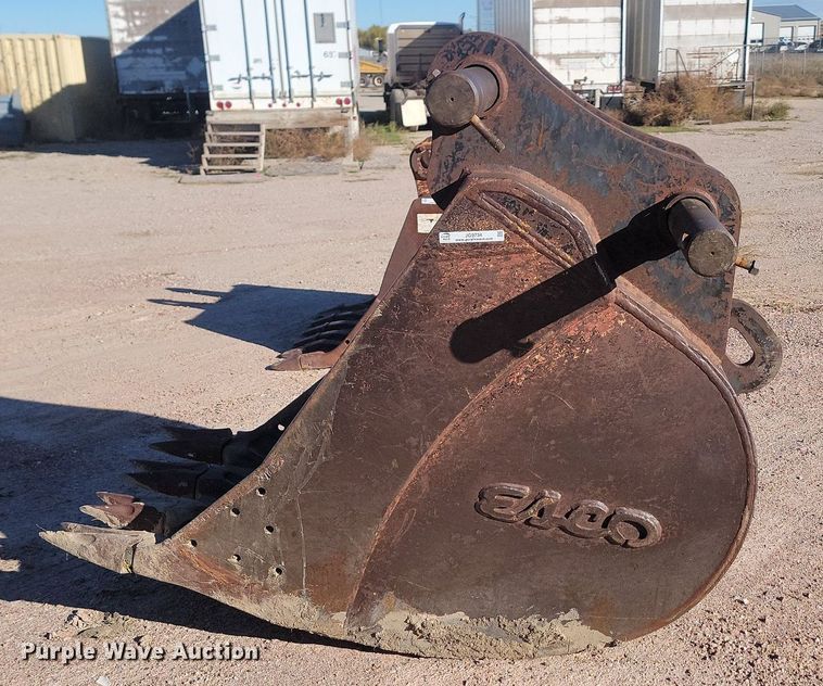 image for item JG9734 Esco  excavator bucket