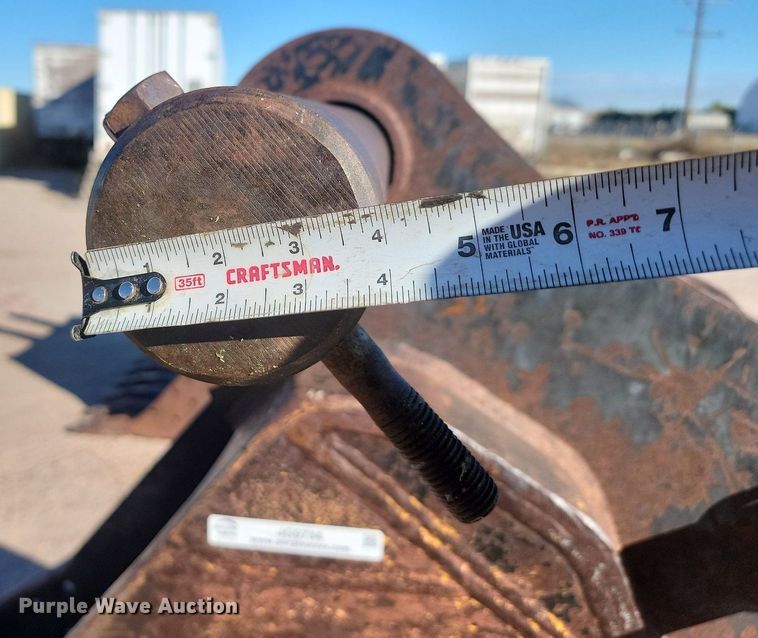 image for item JG9734 Esco  excavator bucket