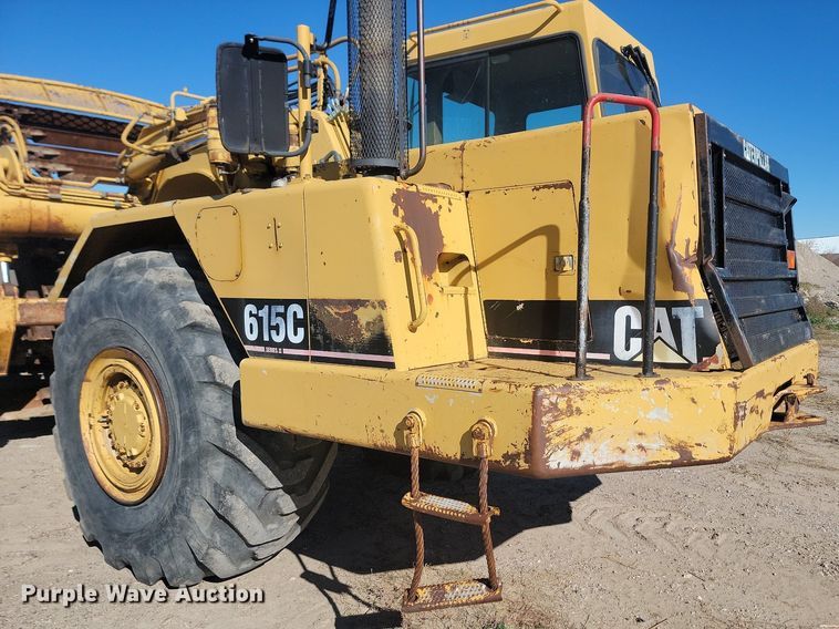 image for item JG9735 1999 Caterpillar 615C Series II  elevating scraper