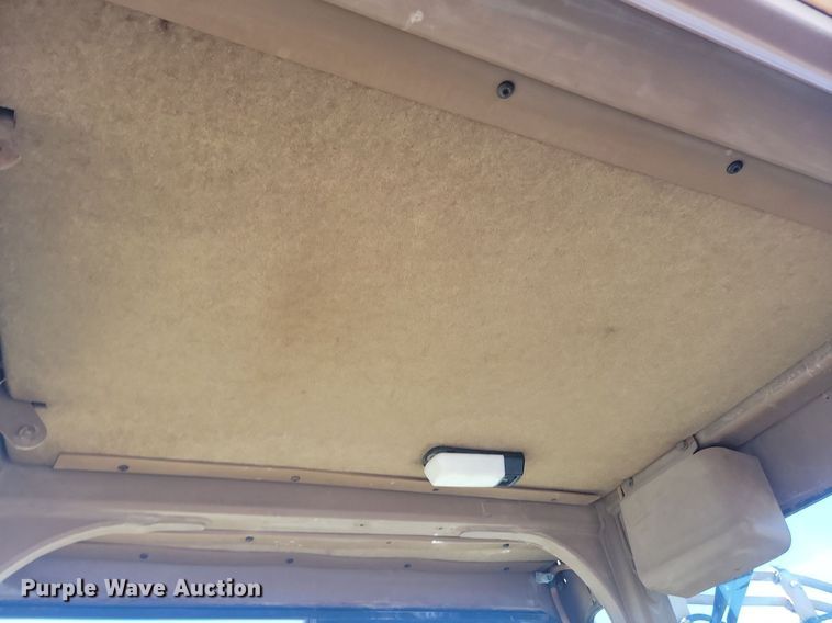 image for item JG9735 1999 Caterpillar 615C Series II  elevating scraper