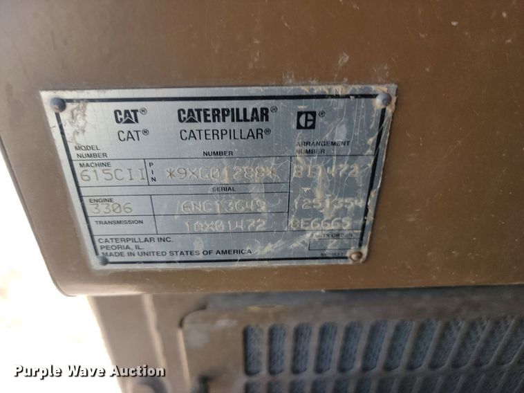 image for item JG9735 1999 Caterpillar 615C Series II  elevating scraper