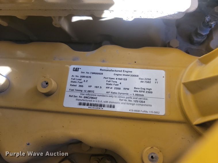 image for item JG9735 1999 Caterpillar 615C Series II  elevating scraper