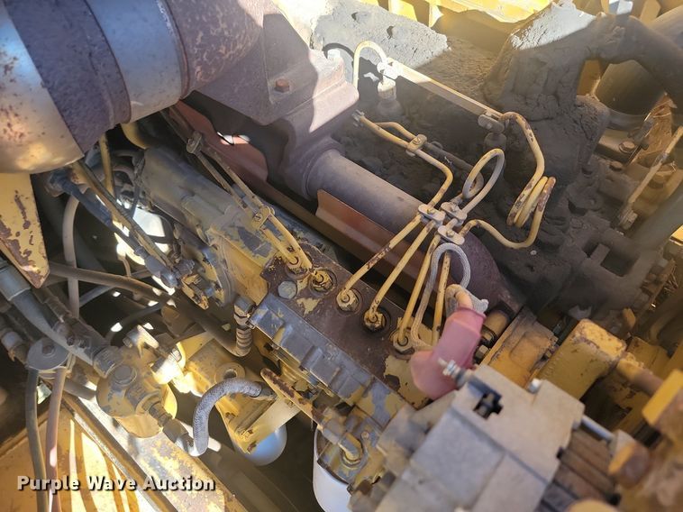 image for item JG9736 1989 Caterpillar 615C  elevating scraper