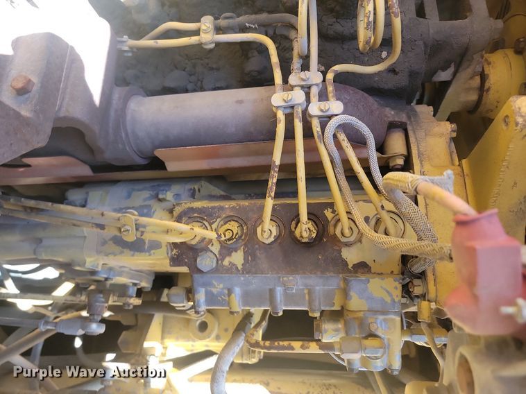 image for item JG9736 1989 Caterpillar 615C  elevating scraper