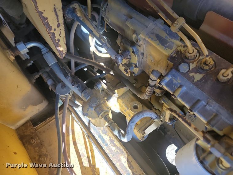 image for item JG9736 1989 Caterpillar 615C  elevating scraper