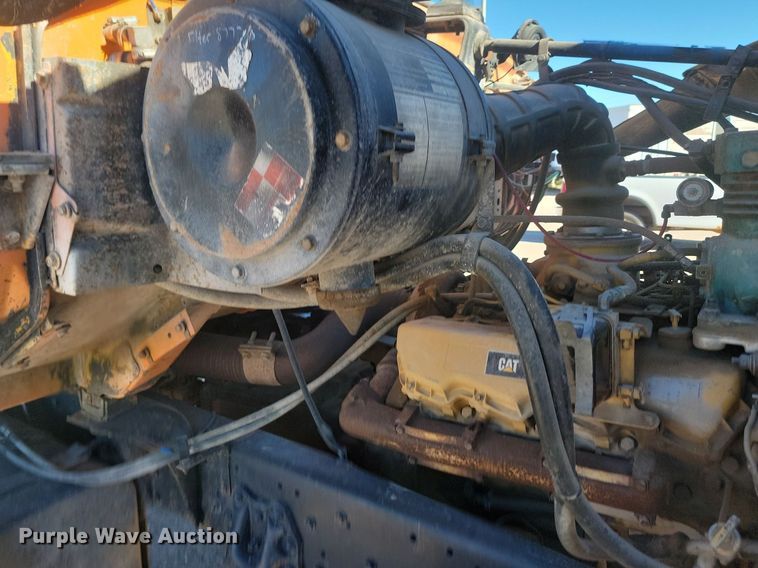 image for item JG9737 1982 Ford LT8000  dump truck