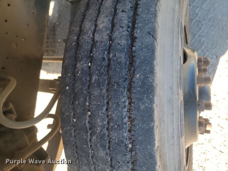 image for item JG9737 1982 Ford LT8000  dump truck