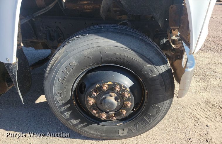 image for item JG9737 1982 Ford LT8000  dump truck