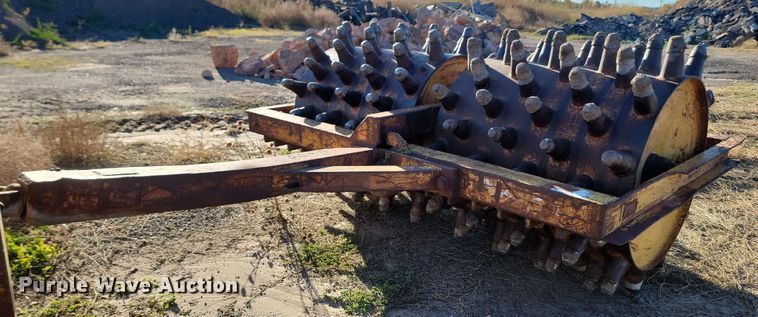 image for item JG9740 Sheepsfoot roller