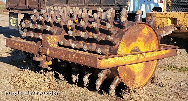 image for item JG9740 Sheepsfoot roller