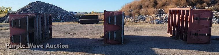 image for item JG9743 (3) Jersey Barrier concrete forms