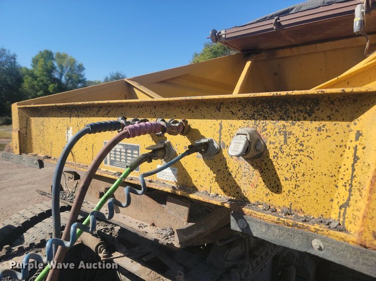 image for item JG9779 1996 Corn Belt Mfg.  bottom dump trailer