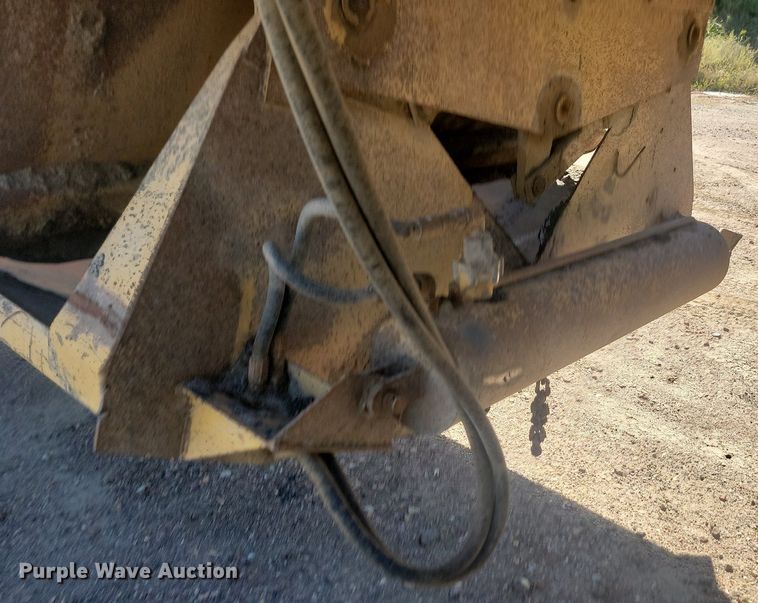 image for item JG9779 1996 Corn Belt Mfg.  bottom dump trailer